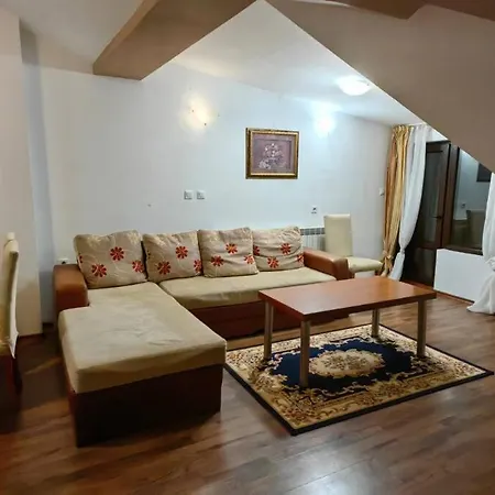 公寓 Two Bedroom Flat Near Gondola *