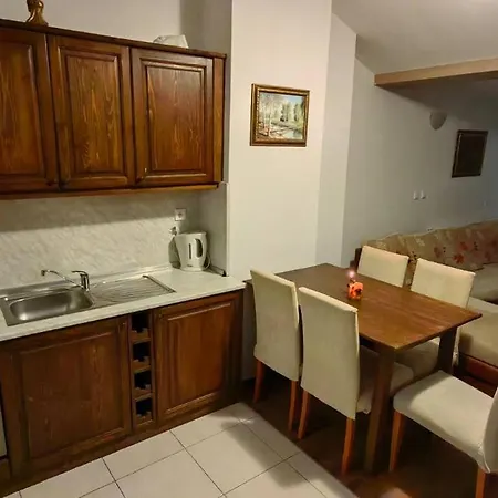 アパート Two Bedroom Flat Near Gondola バンスコ